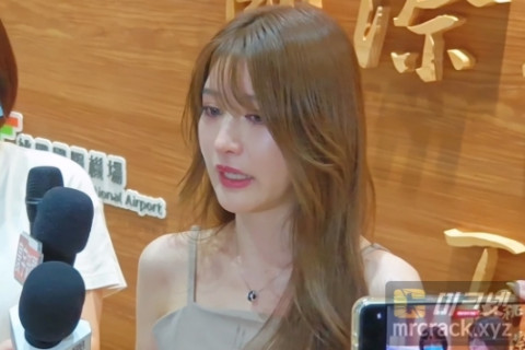 아이자와 미나미 은퇴 발표, '정신적 지주의 사망이 큰 영향 끼쳤다'