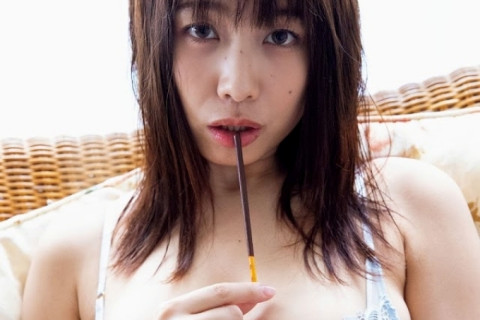 일본 인기 인플루언서 겸 풍속업소녀가 그라비아에 첫 도전! [인터뷰 번역]