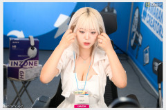 쿠라맛챠 2025 크리에이터 미디어 산업대전 in 인천 미디어 박스 부스 코스프레 250712 직찍 - 크리에이터 쿠라맛챠