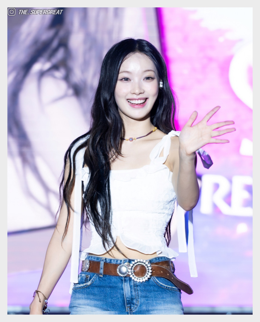 리센느 원이 2025 여르미오페스티벌 250816 직찍