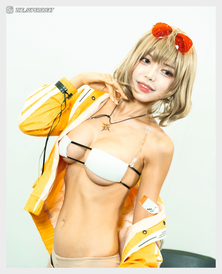 유수정 2025 서울팝콘 250914 코스커넥트 부스 직찍 - 모델 유수정