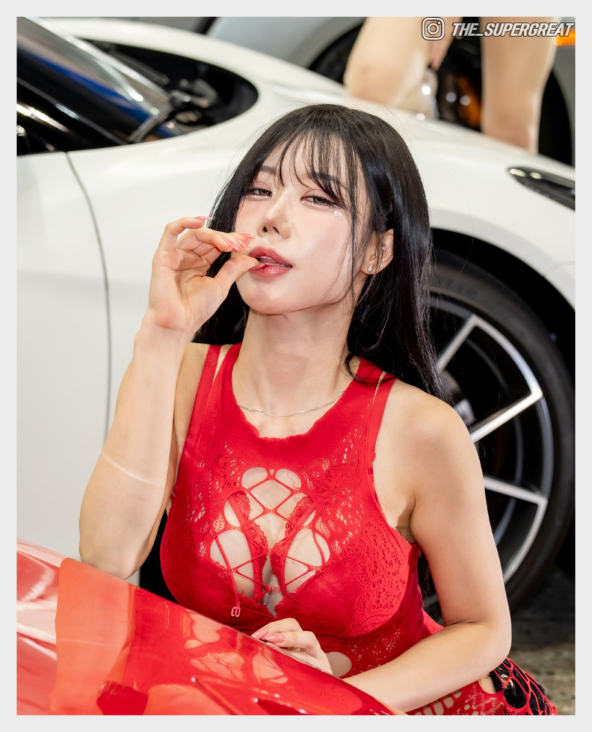 정은이 2025 오토살롱테크코리아 브라비오 부스 250920 직찍 - 모델 정은이 - 28