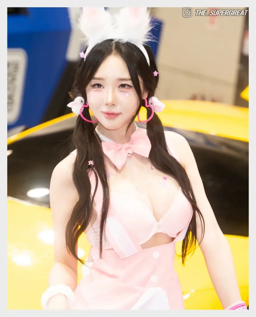 반하리 2025 오토살롱테크코리아 250921 직찍 - 모델 반하리 - 10