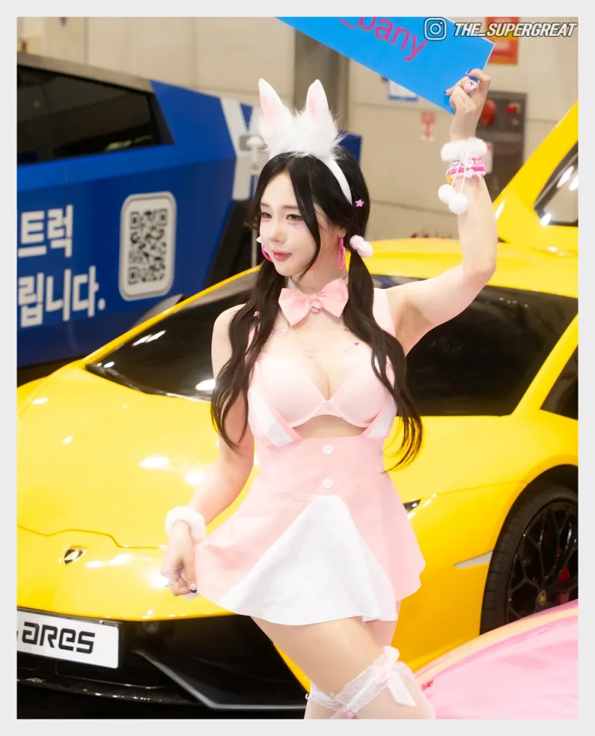 반하리 2025 오토살롱테크코리아 250921 직찍 - 모델 반하리 - 11