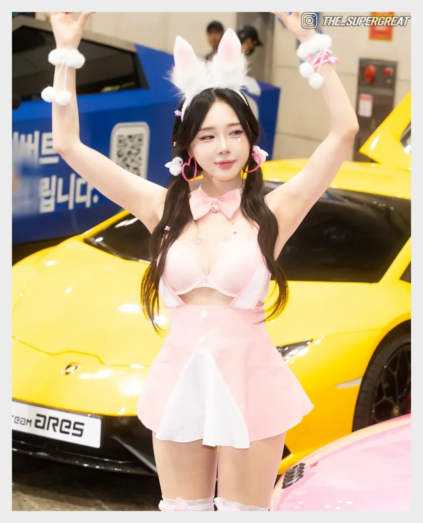 반하리 2025 오토살롱테크코리아 250921 직찍 - 모델 반하리 - 12