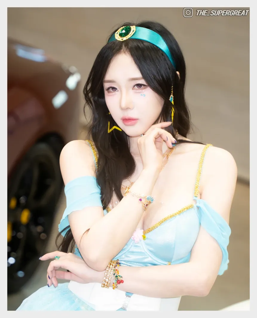 반하리 2025 오토살롱테크코리아 250921 직찍 - 모델 반하리 - 33
