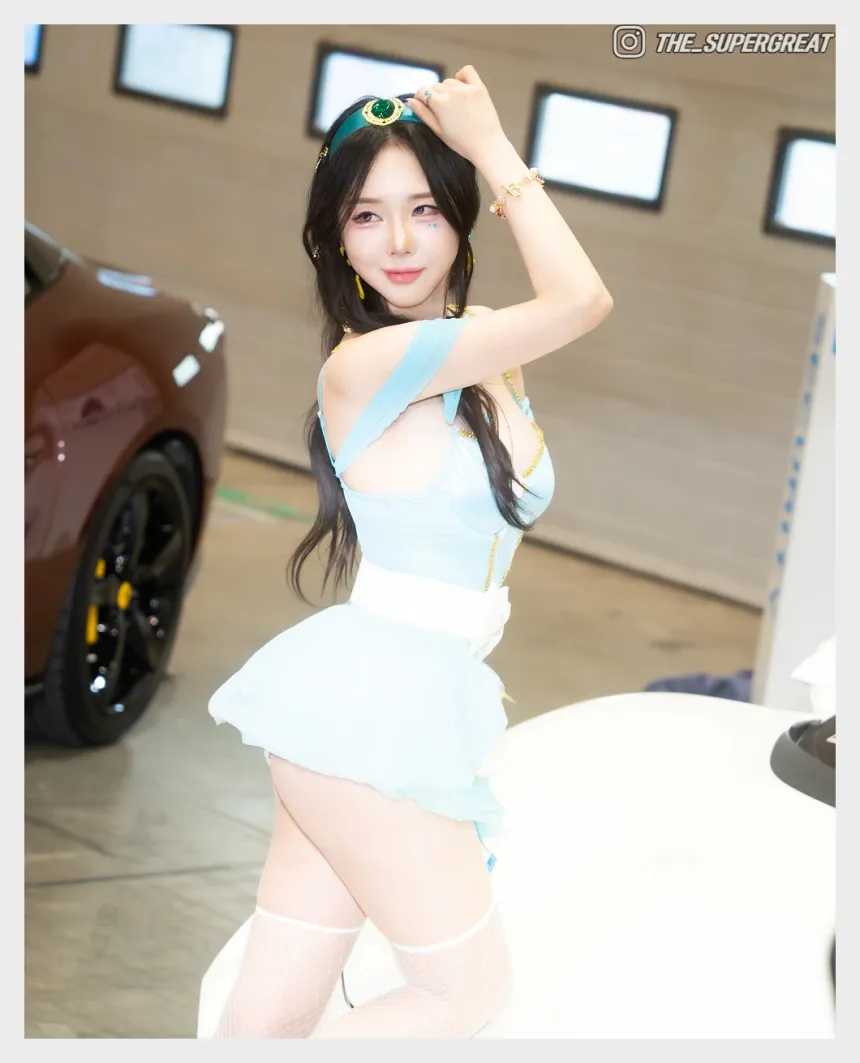 반하리 2025 오토살롱테크코리아 250921 직찍 - 모델 반하리 - 36