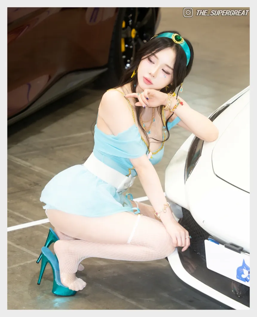 반하리 2025 오토살롱테크코리아 250921 직찍 - 모델 반하리 - 37