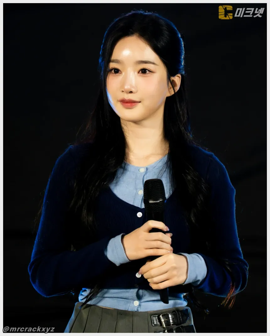 트리플에스 김유연 직찍 2025 수원 청소년 대축제 251025 - 트리플에스 김유연 - 9